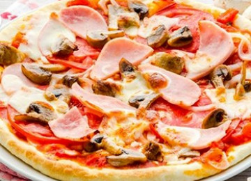 Домашняя пицца с ветчиной и грибами: фото и описание рецептов приготовления вкусного блюда