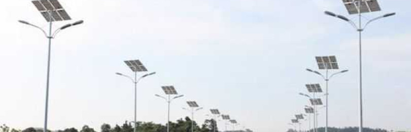 Уличное освещение на солнечных батареях 