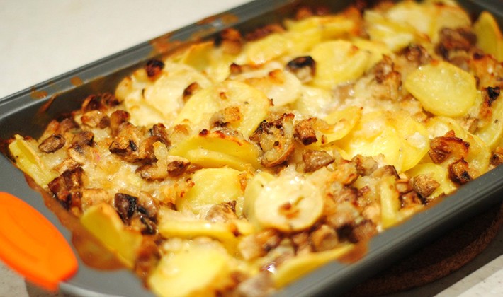 Как приготовить картошку с фаршем и грибами: рецепты для духовки и мультиварки, готовки на сковороде