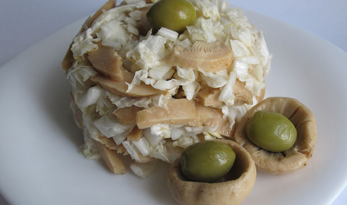 Капуста с белыми грибами: рецепт с фото для приготовления в тушеном и вареном виде
