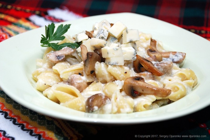 Макароны с грибами: фото, рецепты, как вкусно приготовить пасту, спагетти, ригатоне и лингуине с грибами