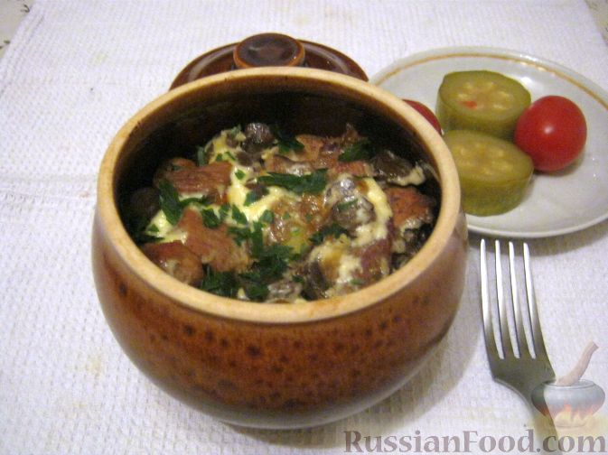 Мясо с грибами в горшочках: пошаговый рецепт с фото, как приготовить в духовке вкусно