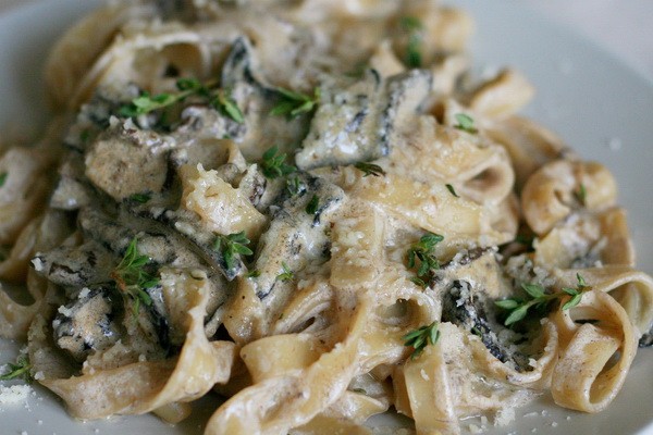 Опята, жареные с макаронами: фото, рецепты приготовления грибных блюд в соусе