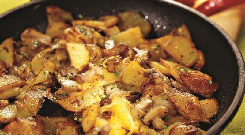 Рецепты, как приготовить грибы рыжики с картошкой в мультиварке, духовке и на сковороде