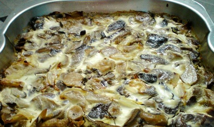 Рыжики в духовке: рецепты, как приготовить запеченные грибы с картошкой и сметаной
