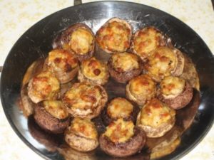 Шампиньоны с ветчиной: рецепты приготовления простых и вкусных грибных блюд в домашних условиях