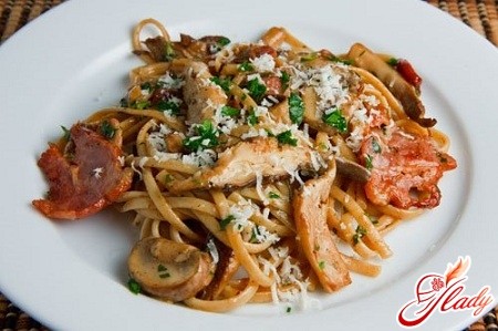 Соусы с грибами для спагетти: рецепты, как приготовить сливочные и томатные грибные заправки