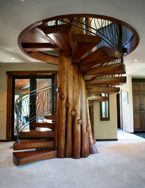 Дизайн винтовой лестницы на второй этаж: материалы и стили