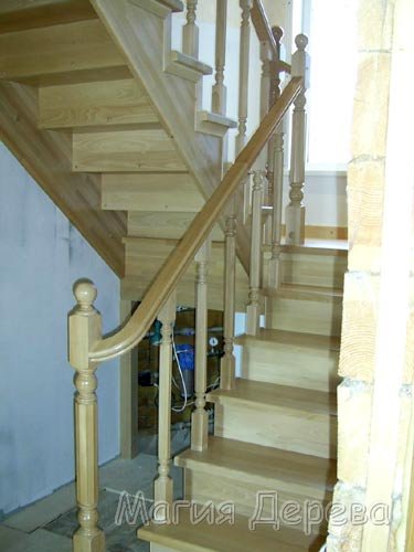 Где заказать изготовление деревянной лестницы по индивидуальному проекту