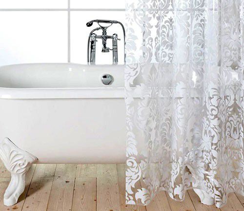 Как отстирать шторку в ванной от пятен и плесени?