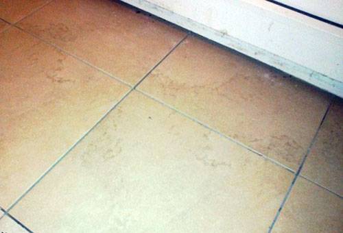 Как почистить швы между плиткой на полу: качельную отмыть, межплиточное .