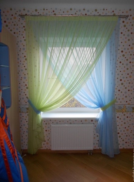 Как подобрать шторы для детской комнаты?