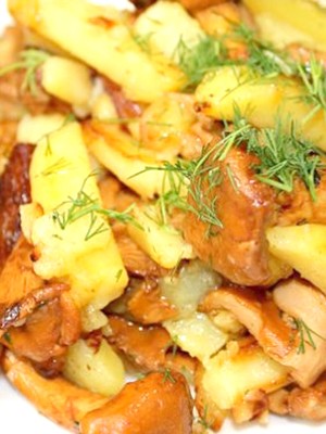 Как пожарить лисички с картошкой на сковороде: фото, рецепты жареных грибных блюд с видео