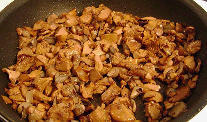 Как правильно жарить лисички: фото и рецепты, как пожарить грибы в домашних условиях
