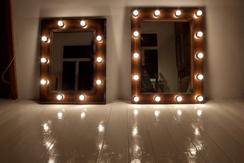 Как сделать зеркало с подсветкой своими руками