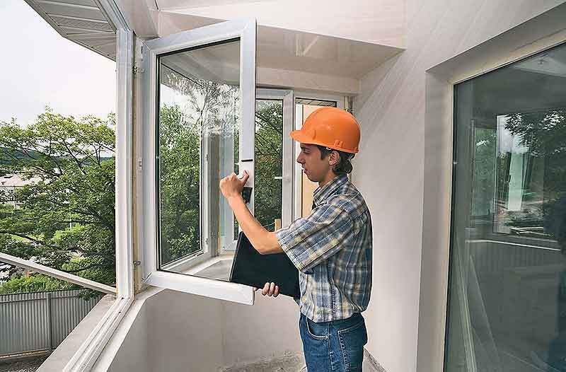 Как снять окна на балконе: советы и рекомендации