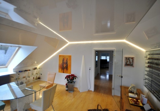 Мансардный натяжной потолок — оригинальное и практичное решение