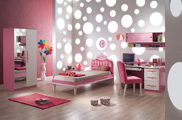 Модные идеи дизайна интерьера в розовом цвете