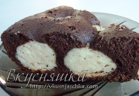 Шоколадный торт с творожными шариками рецепт с фото