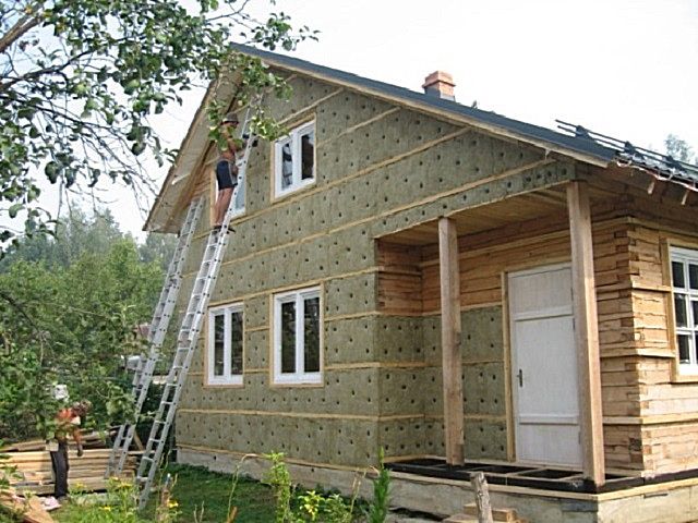 Утепление стен деревянного дома снаружи минватой и обшивка сайдингом